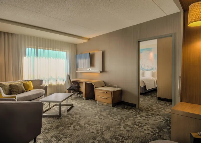 Courtyard By Marriott Winnipeg Airport